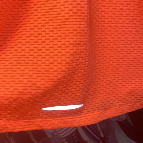 Ladies Orange UNDER ARMOUR running tank top T shirt exercise yoga fitness sz MD - Picture 9 of 9